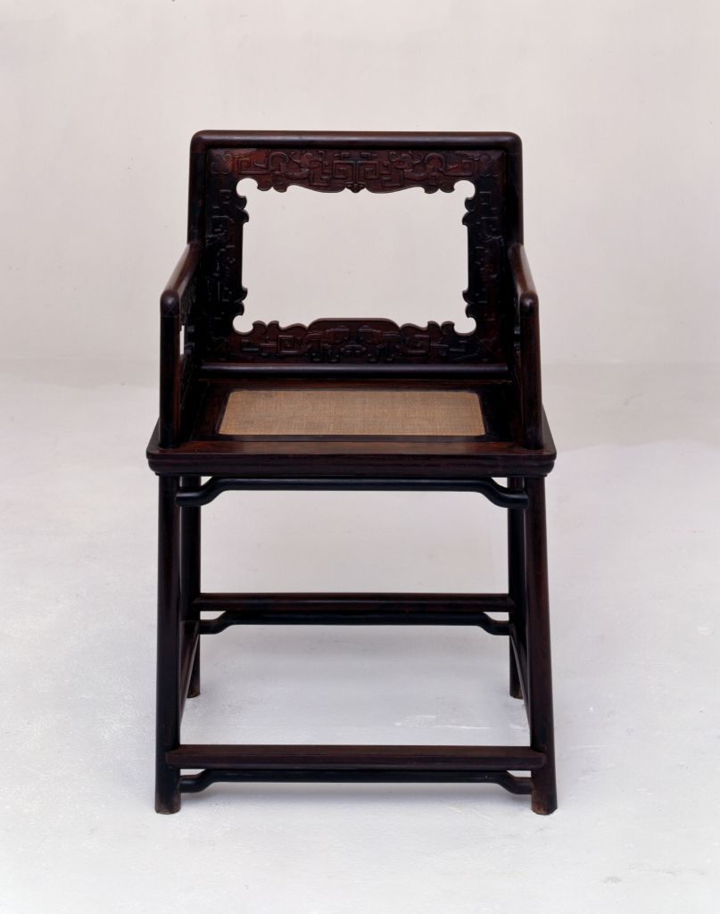 图片[1]-Rosewood chair with Kui dragon pattern carved from red sandalwood-China Archive